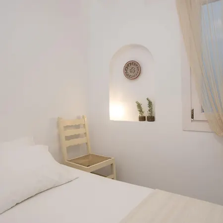 Cleopatra Seaside Homes Paros 3*