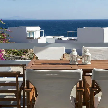 Hotel Cleopatra Seaside Homes Paros 3*