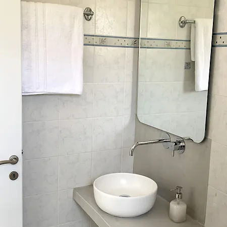Cleopatra Seaside Homes Paros 3*