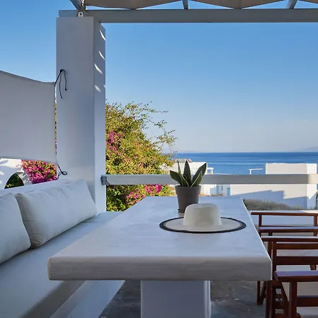 Cleopatra Seaside Homes Paros