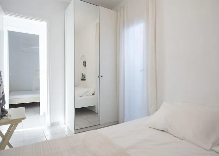 Hotel Cleopatra Seaside Homes Paros