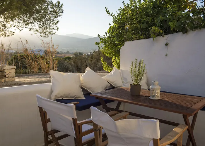 Hotel Cleopatra Seaside Homes Paros 3*