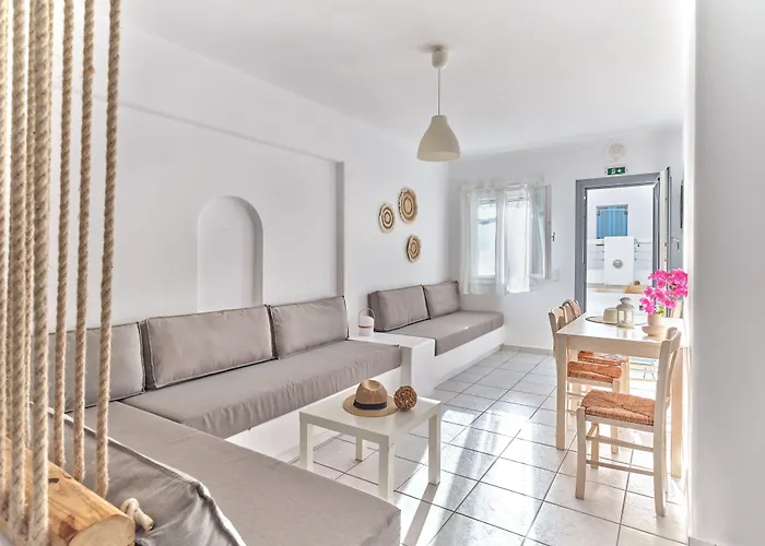 Hotel Cleopatra Seaside Homes Paros